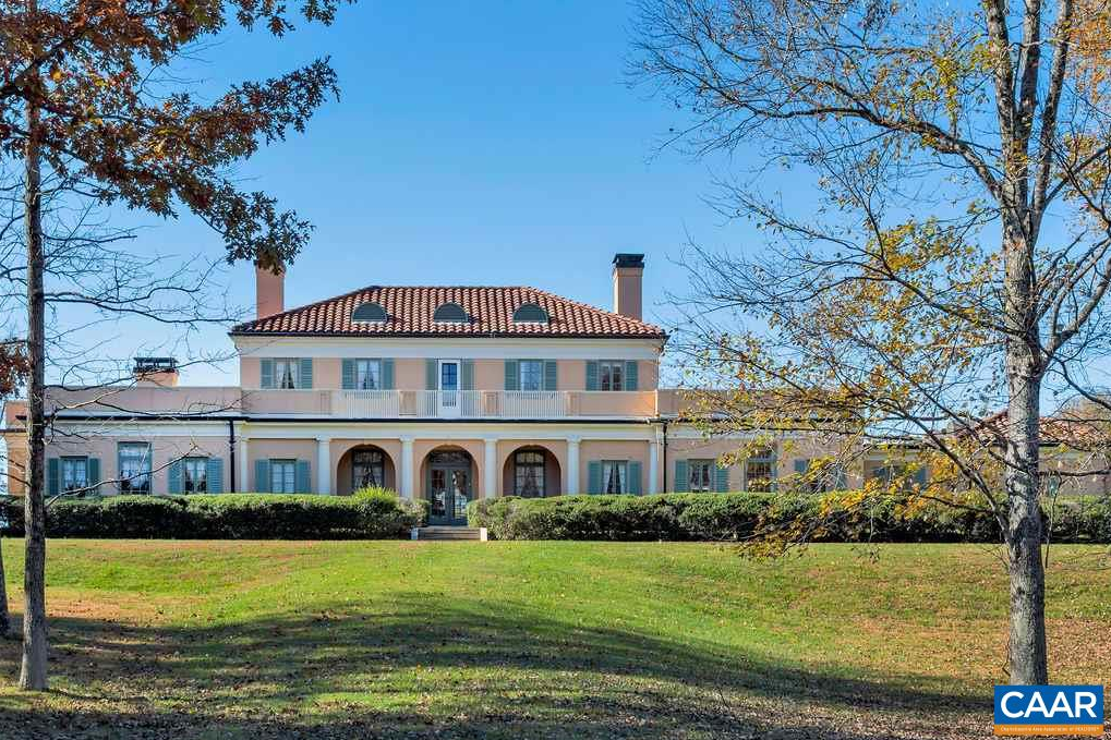 Charlottesville country club homes